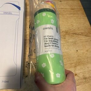 Owala 24oz Green Floral Insulated Bottle with Straw
